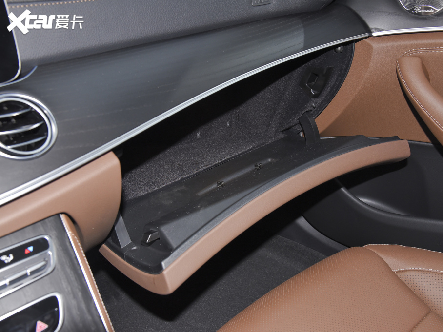 2022YE Ŀ E 300 L \F