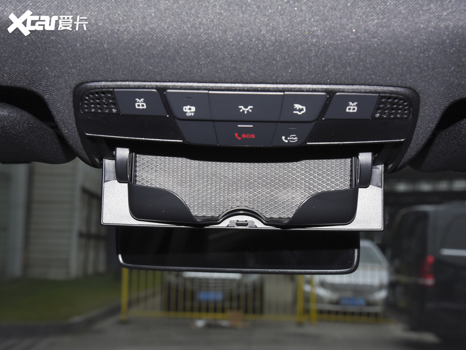 2022YE Ŀ E 300 L \F