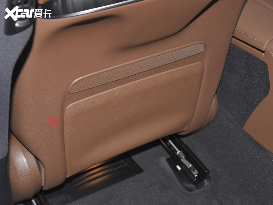 2022YE Ŀ E 300 L \F