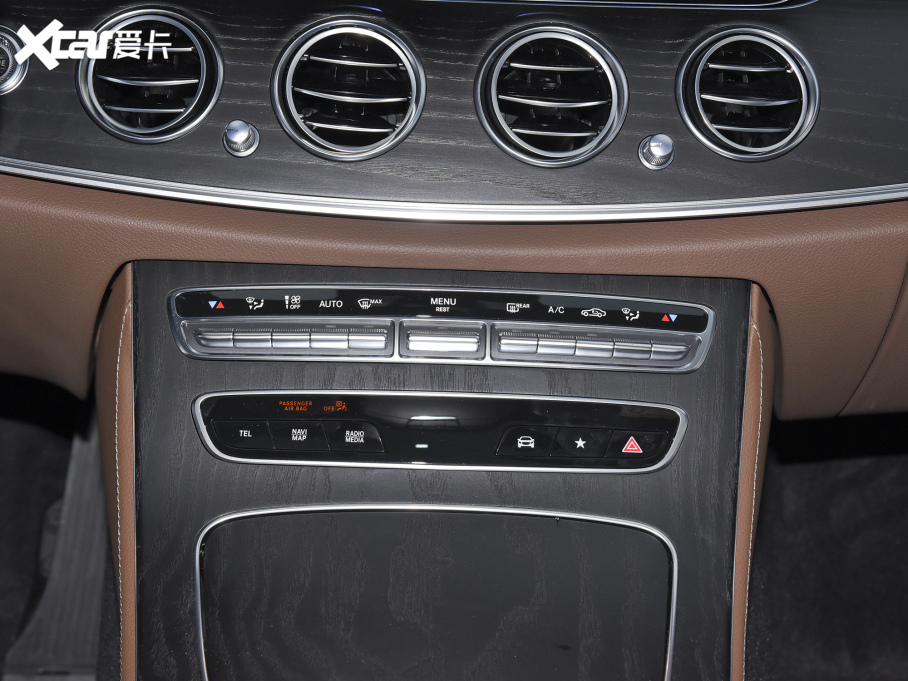 2022YE Ŀ E 300 L \F