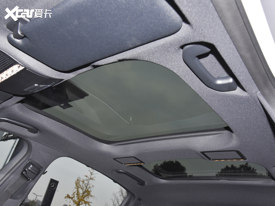 2022YE Ŀ E 300 L \F