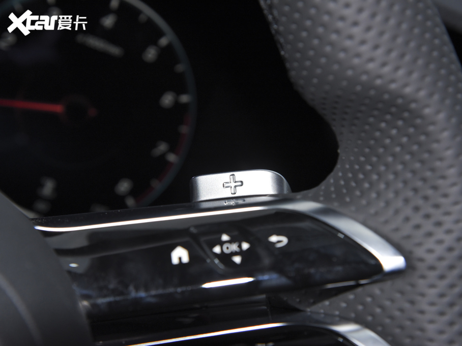 2022YE Ŀ E 300 L \F