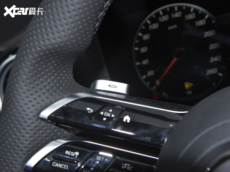 2022YE Ŀ E 300 L \F