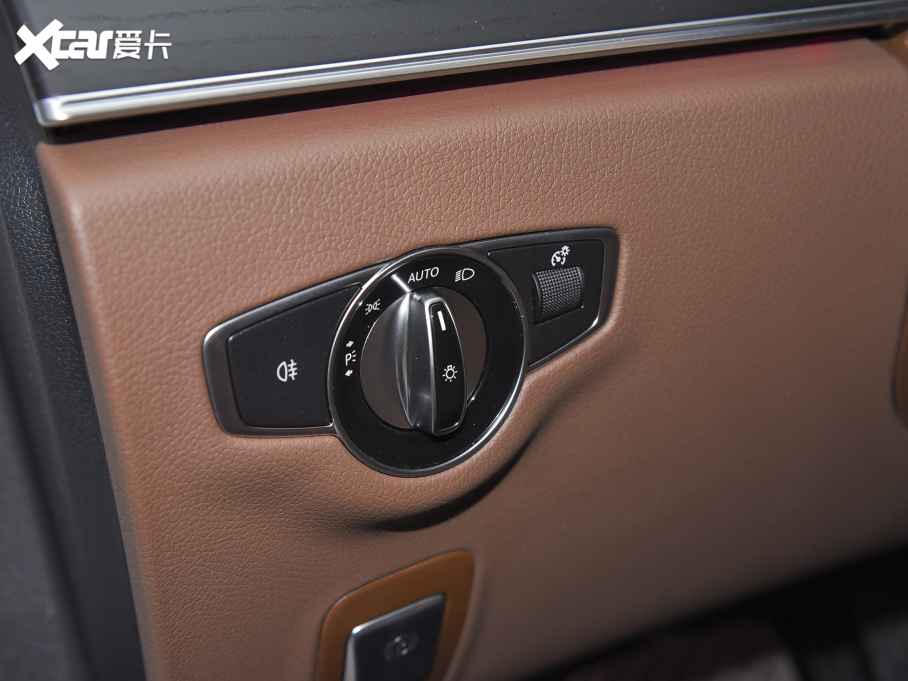 2022YE Ŀ E 300 L \F