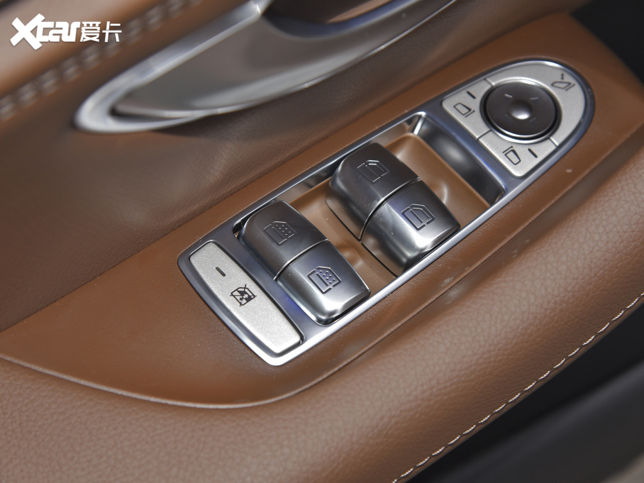 2022YE Ŀ E 300 L \F