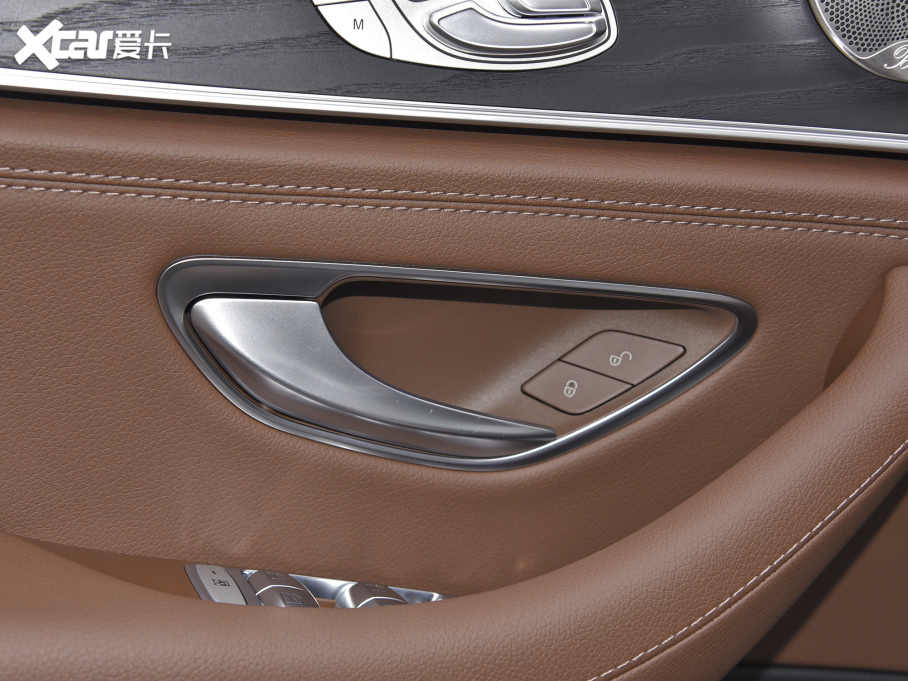 2022YE Ŀ E 300 L \F