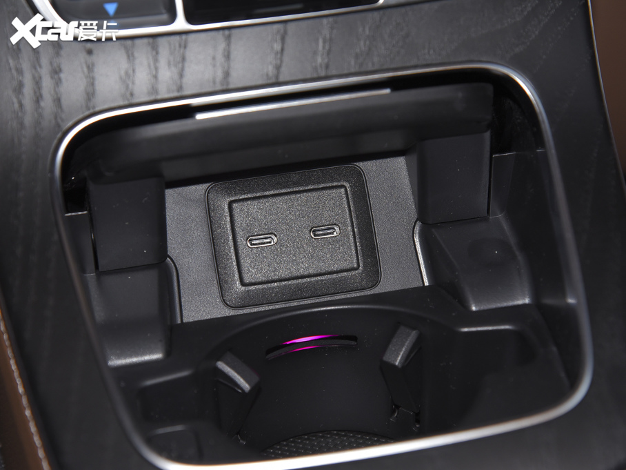 2022YE Ŀ E 300 L \F