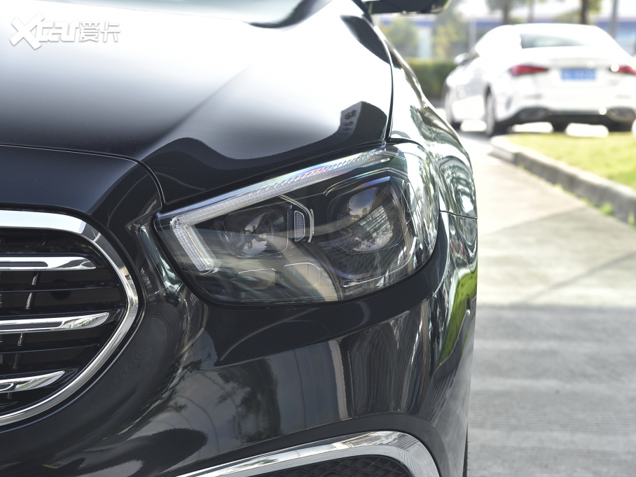 2022YE Ŀ E 300 L F