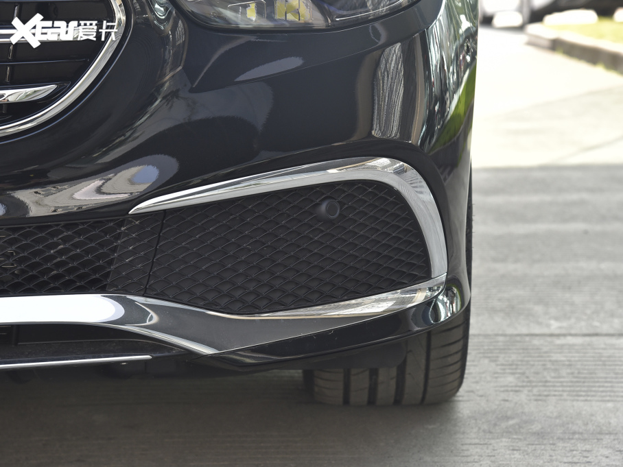 2022YE Ŀ E 300 L F