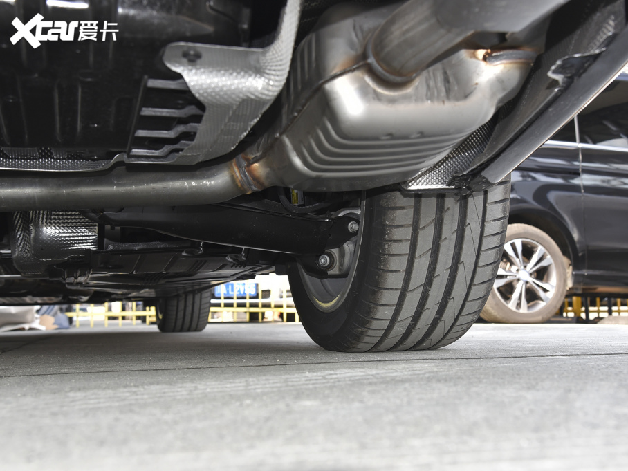 2022YE Ŀ E 300 L F