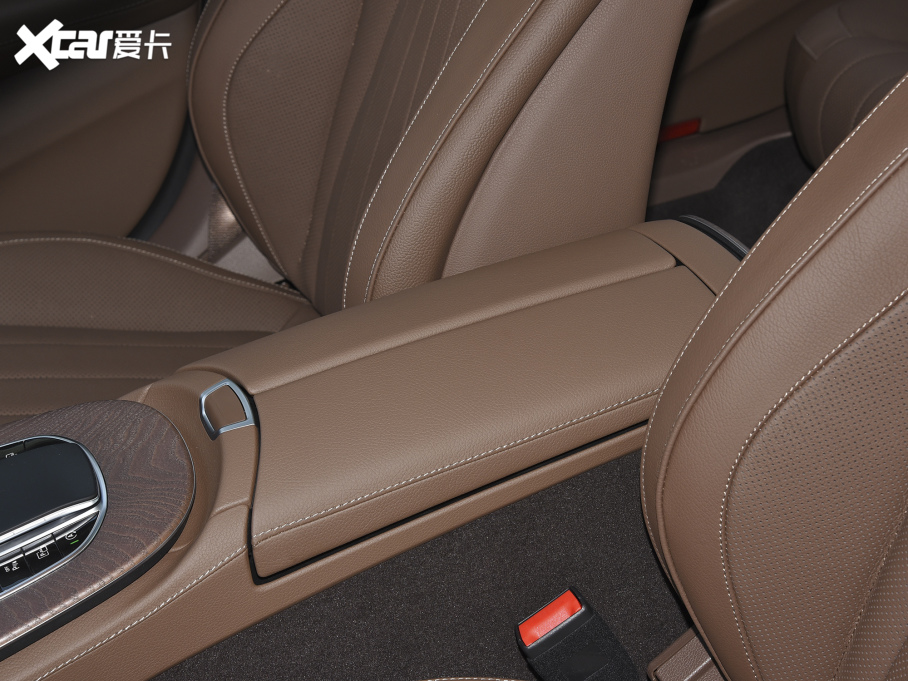 2022YE Ŀ E 300 L F