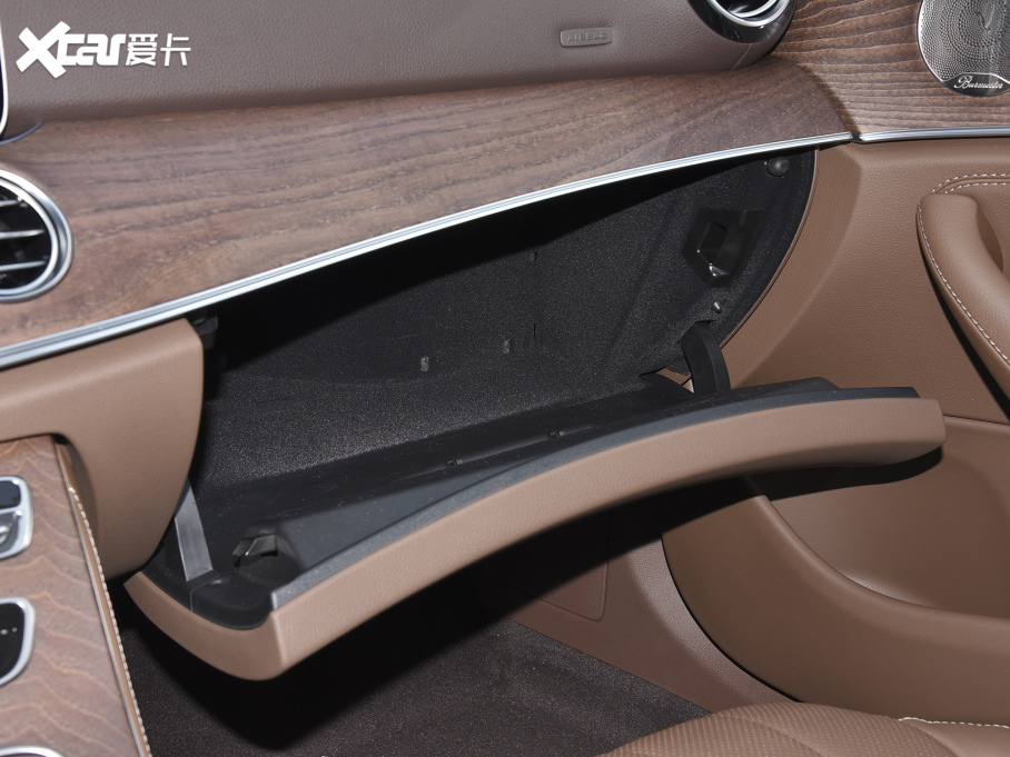 2022YE Ŀ E 300 L F