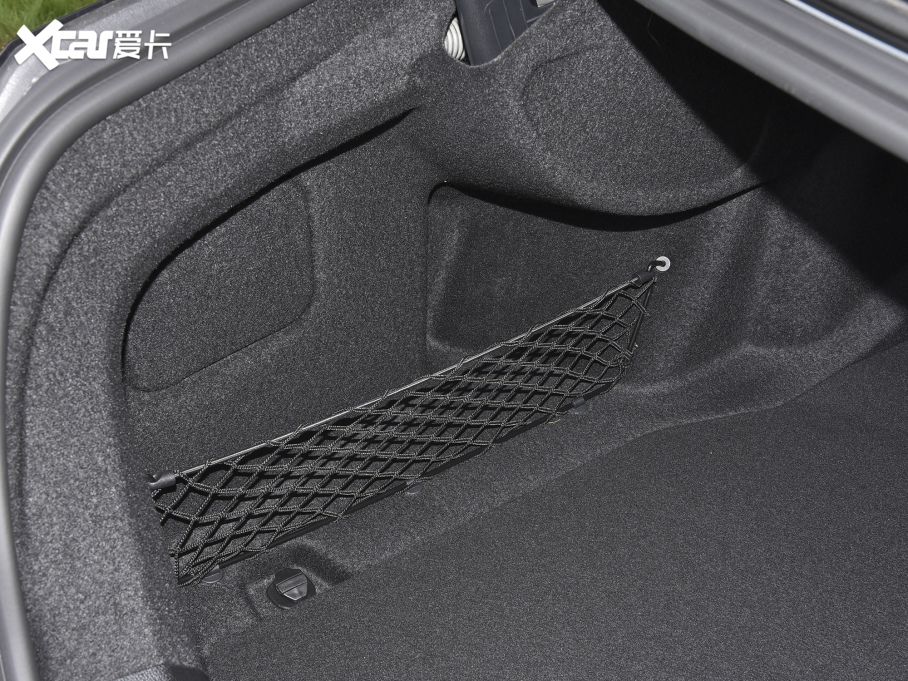 2022YE Ŀ E 300 L F