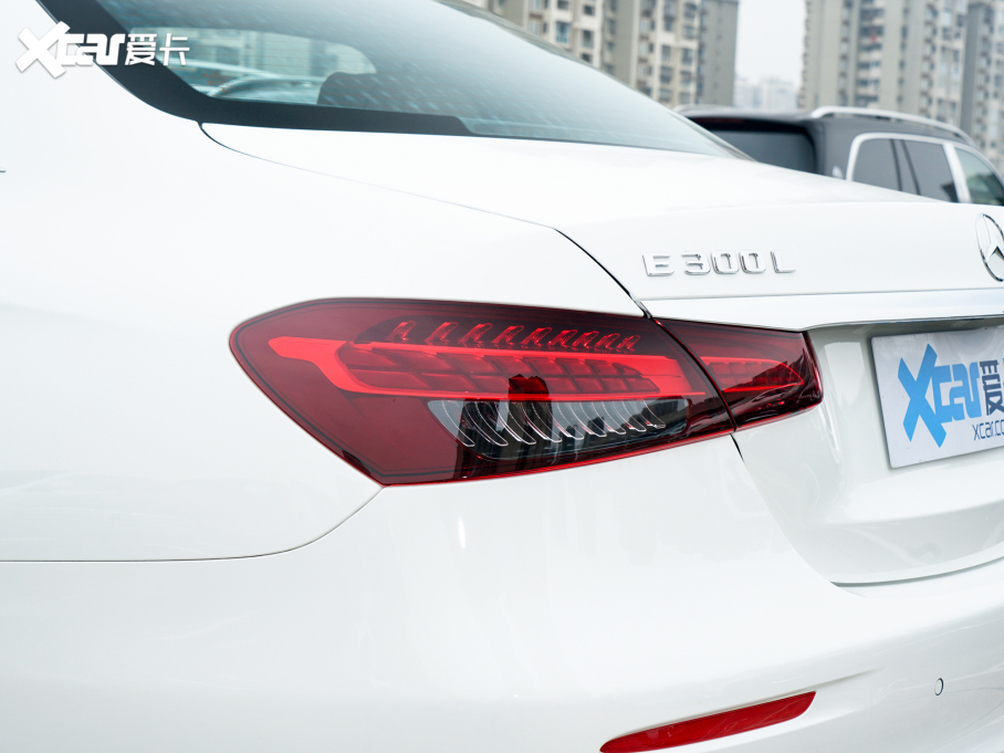 2022YE Ŀ E 300 L \ӕr