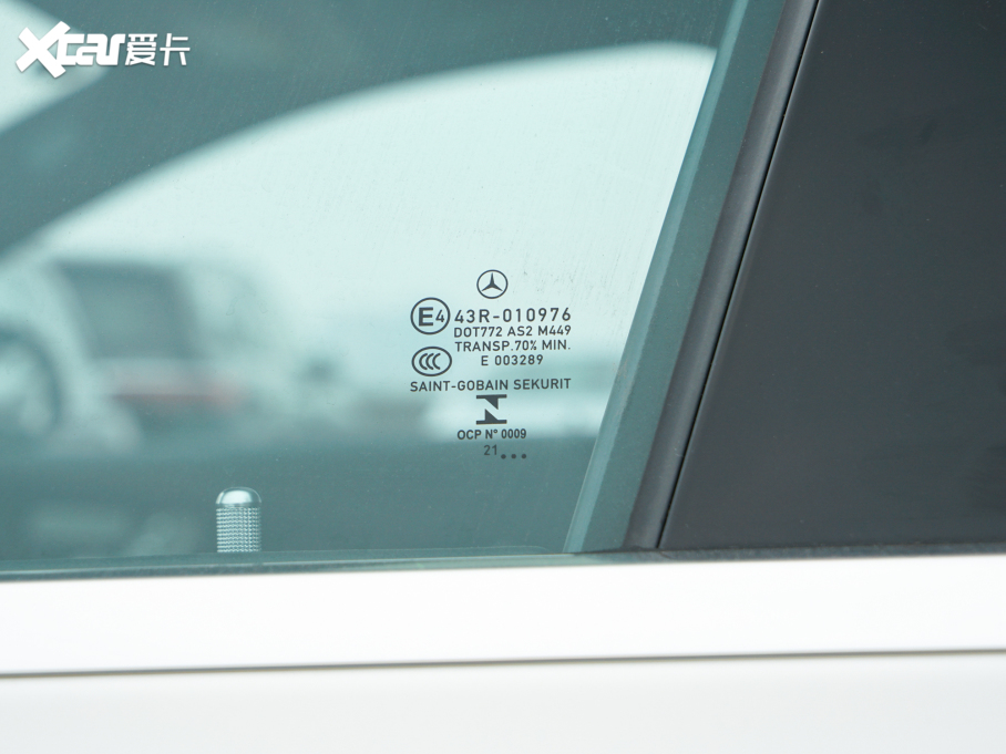 2022��YE�� �Ŀ� E 300 L �\�ӕr����