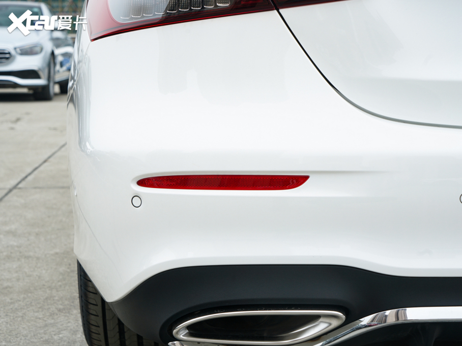 2022��YE�� �Ŀ� E 300 L �\�ӕr����