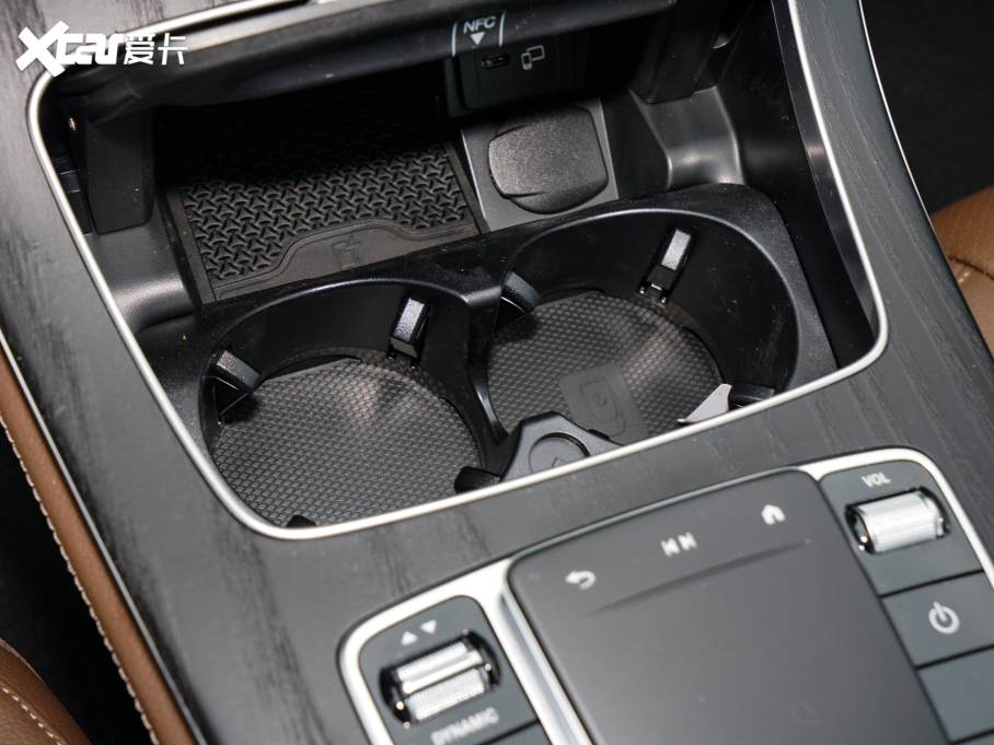 2022YE Ŀ E 300 L \ӕr