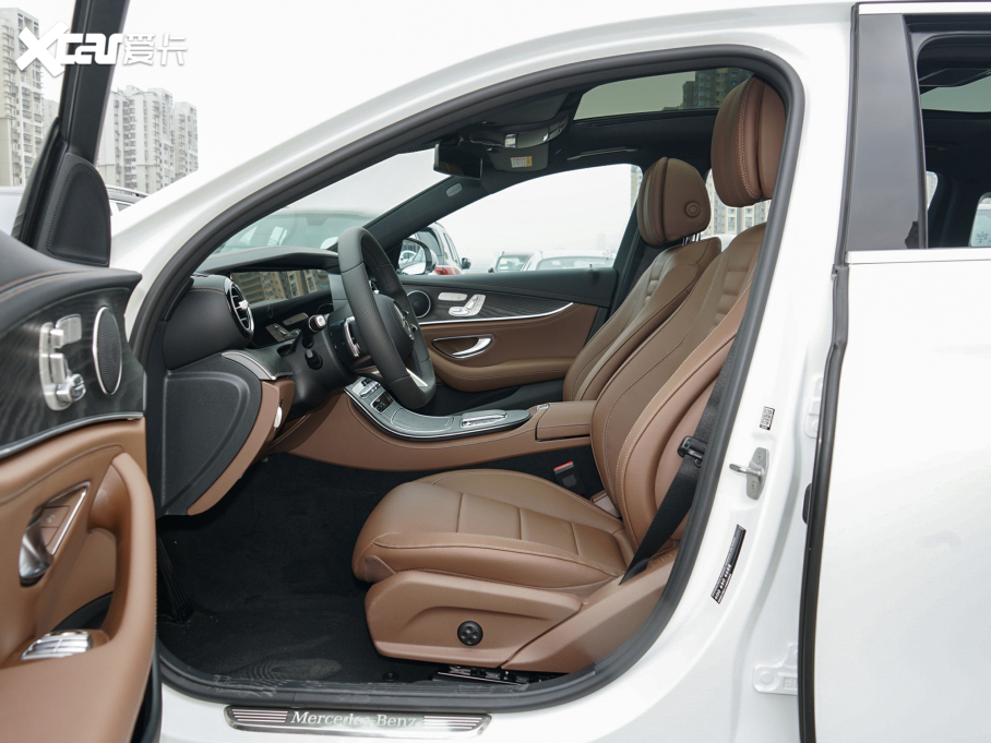 2022YE Ŀ E 300 L \ӕr