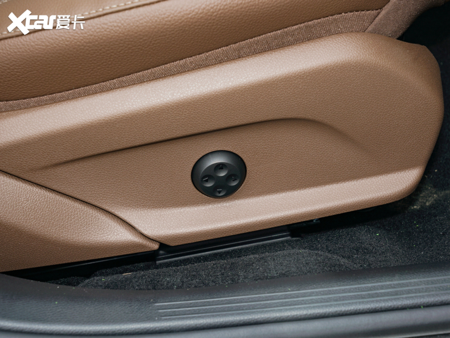 2022YE Ŀ E 300 L \ӕr