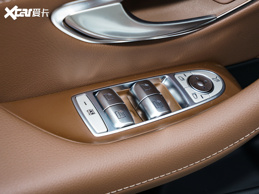 2022YE Ŀ E 300 L \ӕr