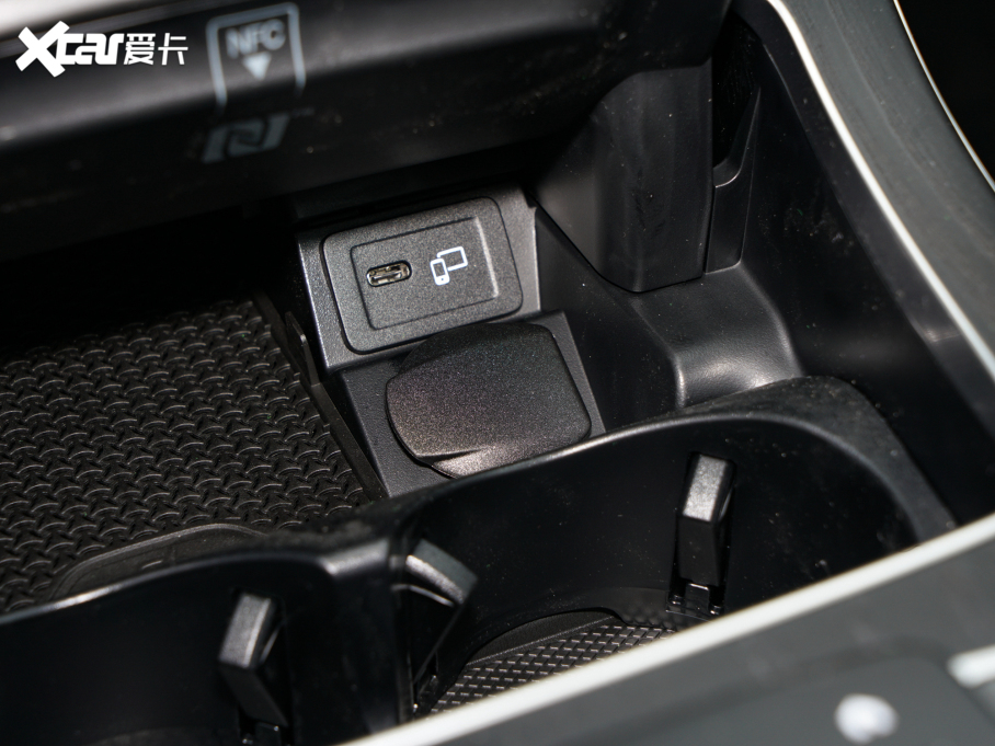 2022YE Ŀ E 300 L \ӕr