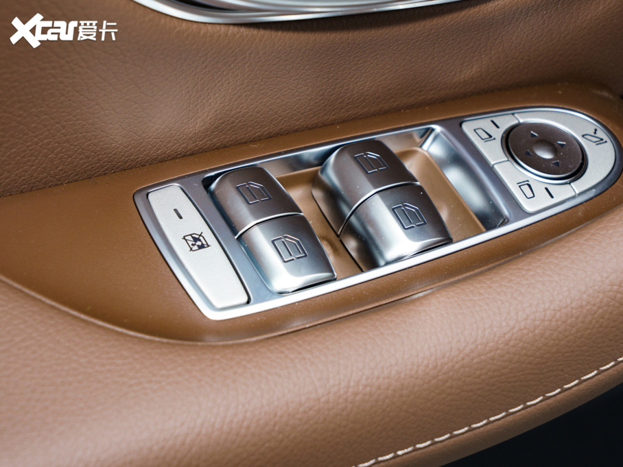 2022YE Ŀ E 300 L \ӕr