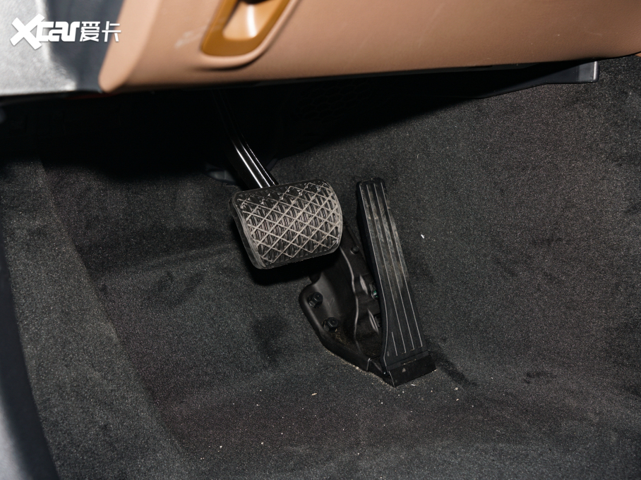 2022YE Ŀ E 300 L \ӕr