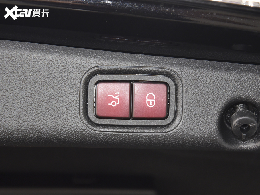 2022YE Ŀ E 300 L A