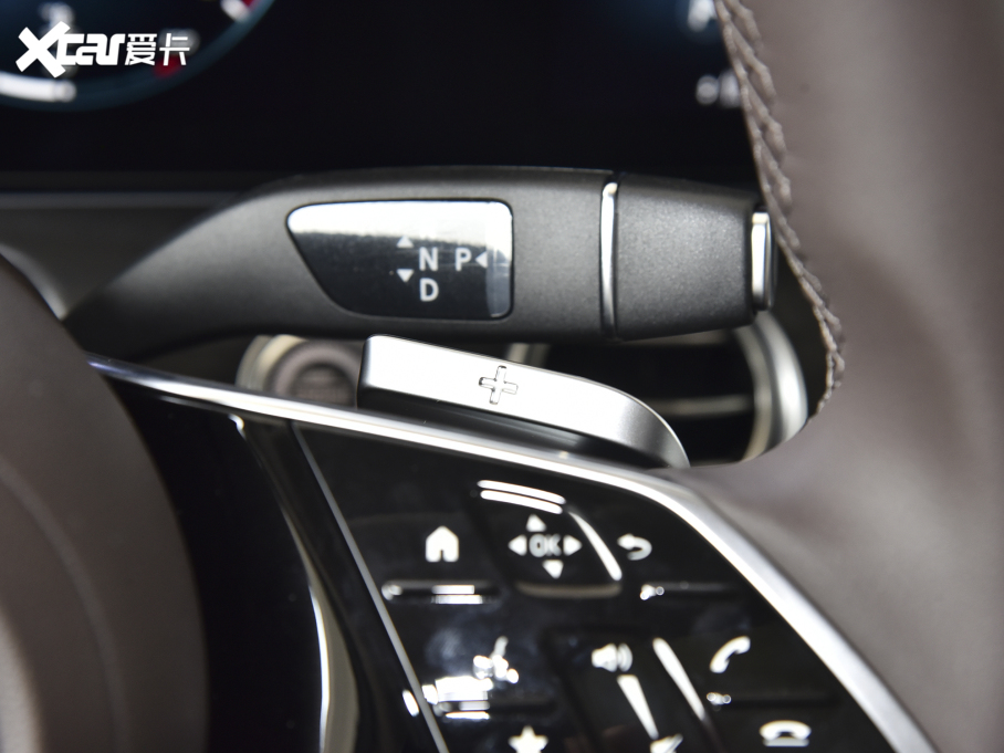 2022YE Ŀ E 300 L A