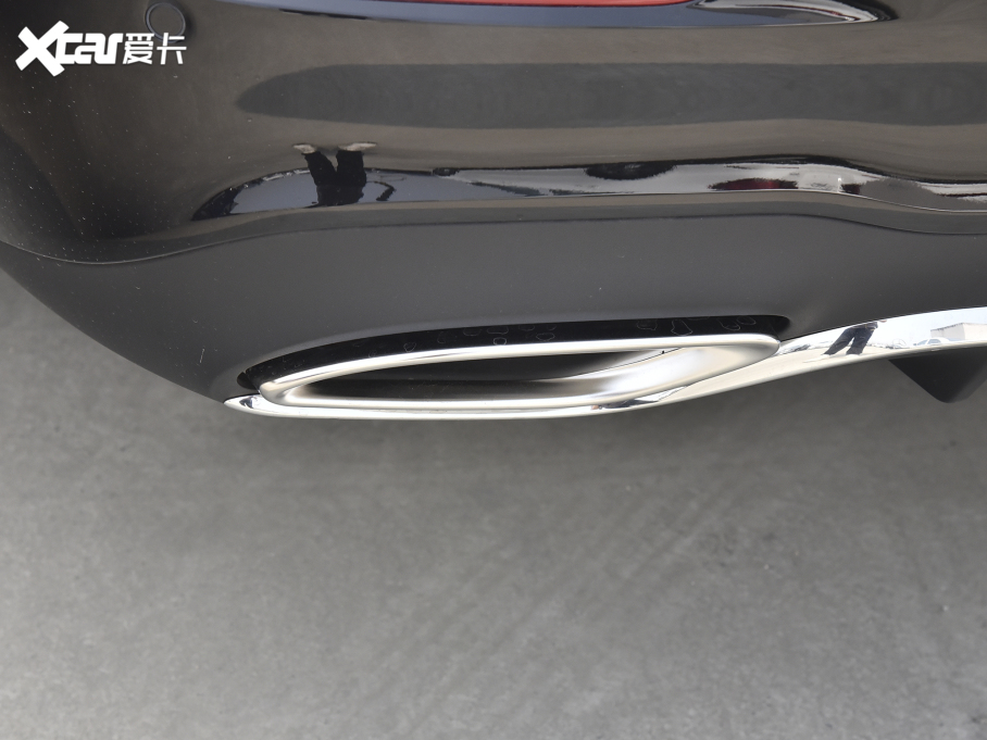 2022YE Ŀ E 260 L \