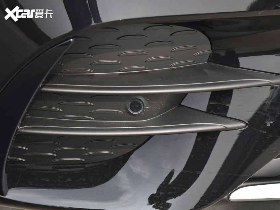 2022YE Ŀ E 260 L \