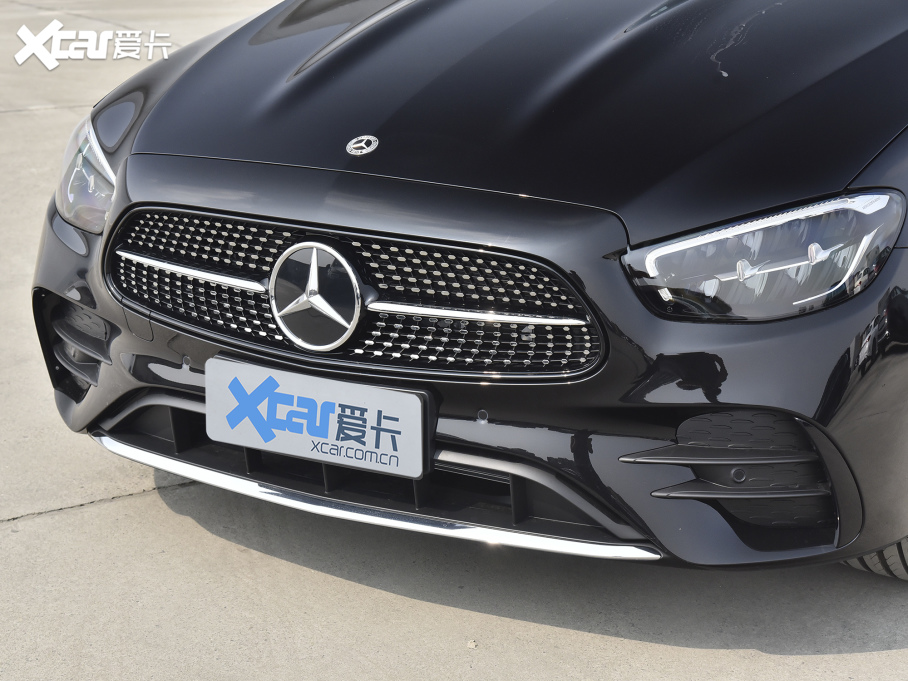 2022��YE�� �Ŀ� E 260 L �\(y��n)����