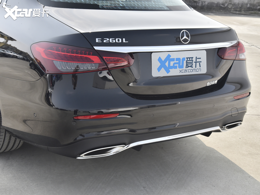 2022YE Ŀ E 260 L \