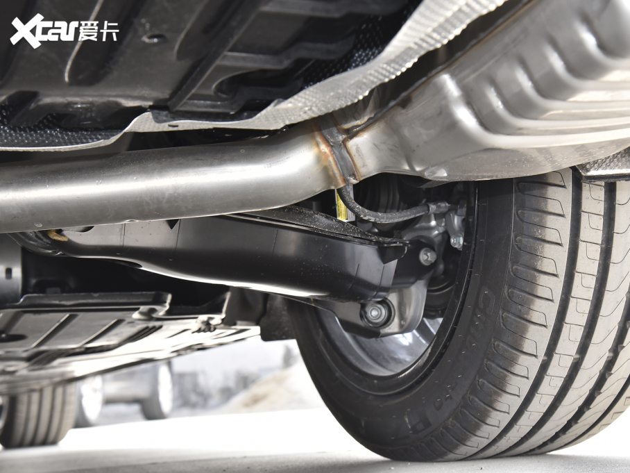 2022YE Ŀ E 260 L \