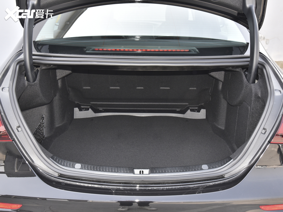 2022YE Ŀ E 260 L \(yn)