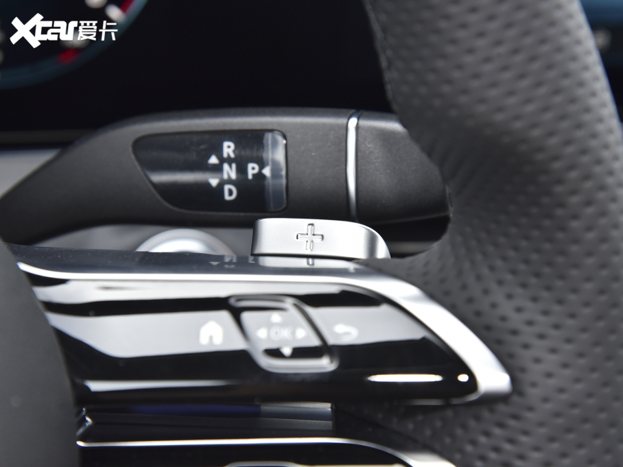 2022YE Ŀ E 260 L \