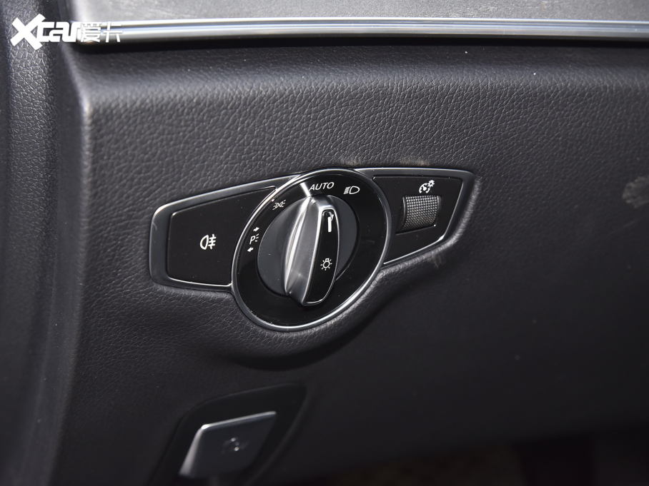 2022��YE�� �Ŀ� E 260 L �\(y��n)����