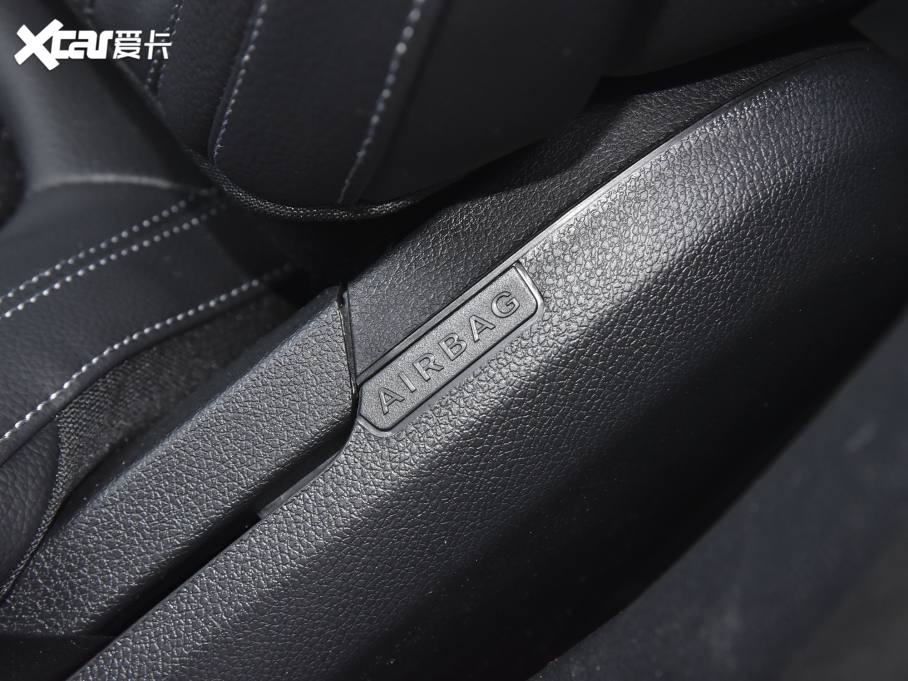 2022YE Ŀ E 260 L \(yn)