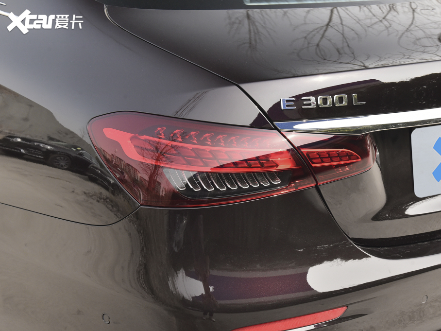 2022YE Ŀ E 300 L \ӺA