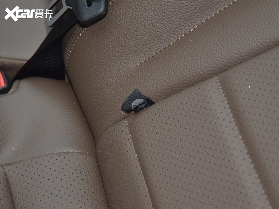 2022YE Ŀ E 300 L \ӺA