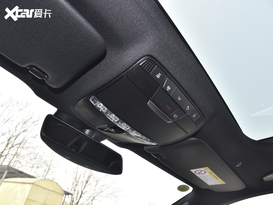 2022YE Ŀ E 300 L \ӺA