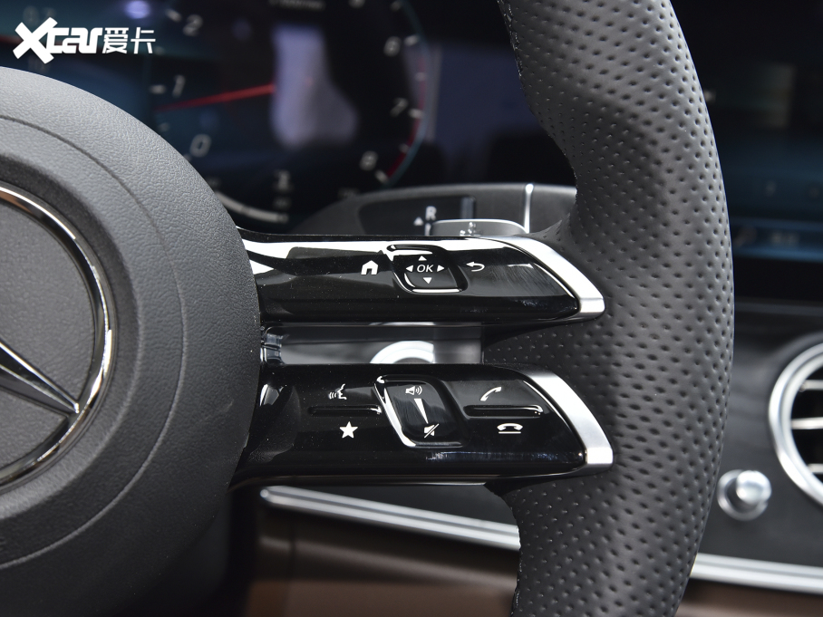 2022YE Ŀ E 300 L \ӺA