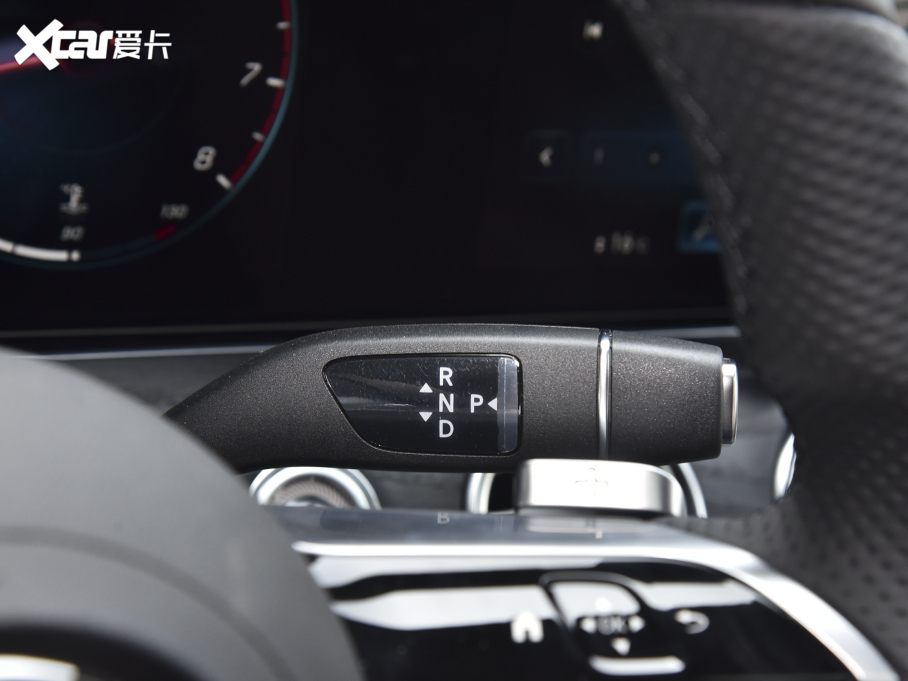 2022YE Ŀ E 300 L \ӺA