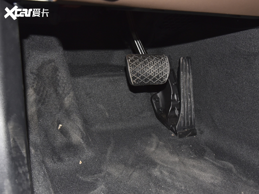 2022YE Ŀ E 300 L \ӺA