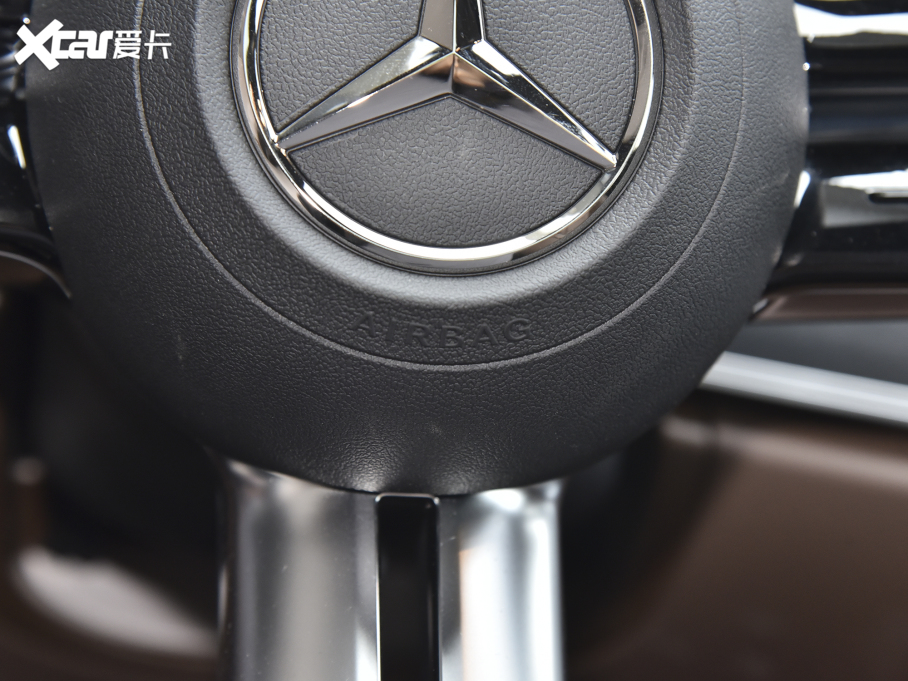 2022YE Ŀ E 300 L \ӺA