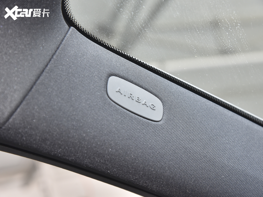 2022YE Ŀ E 300 L \ӺA