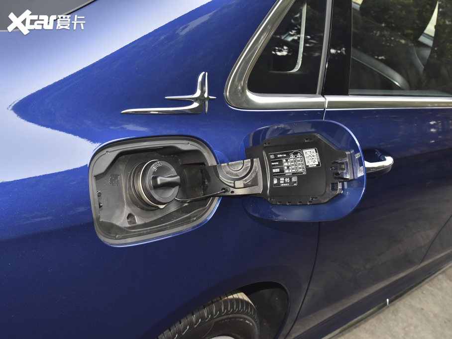 2022YE Ŀ E 300 L \ӕr