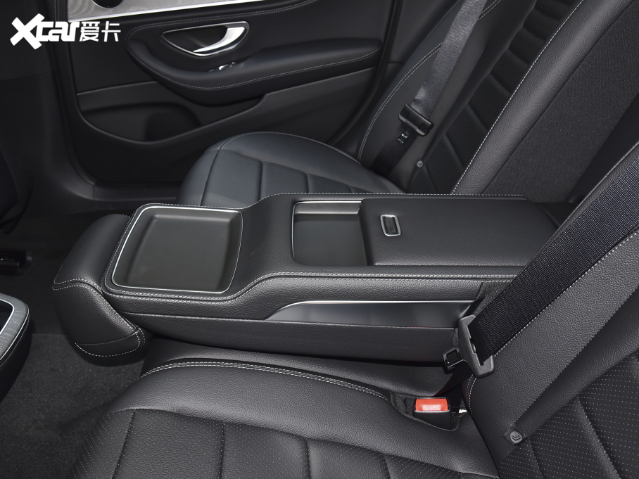 2022YE Ŀ E 300 L \ӕr