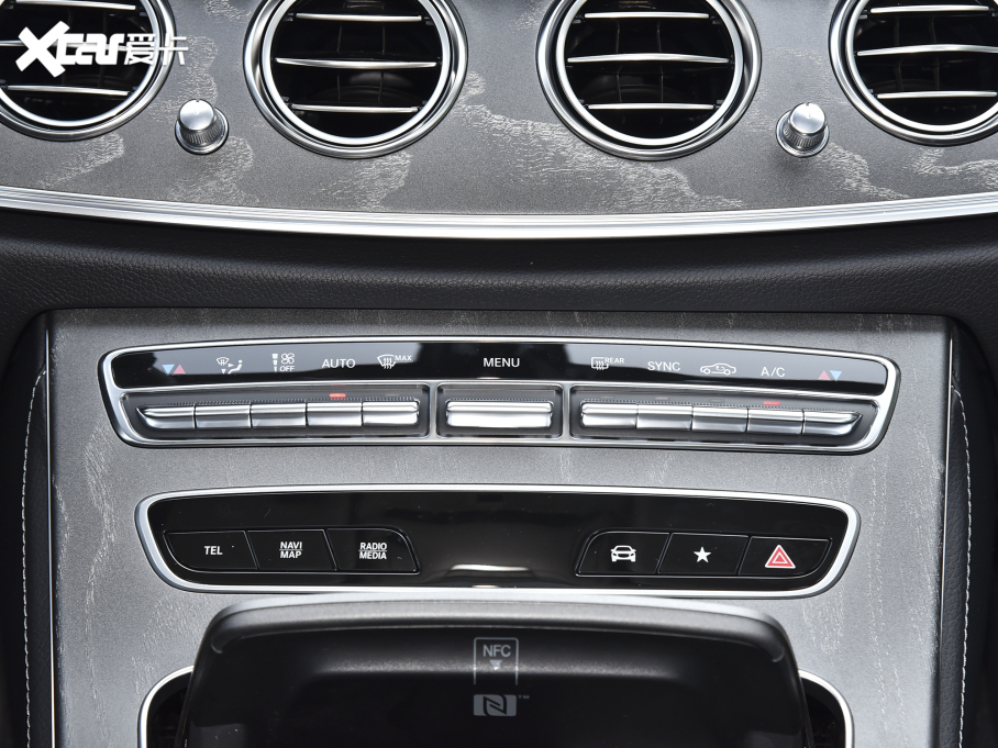 2022YE Ŀ E 300 L \ӕr