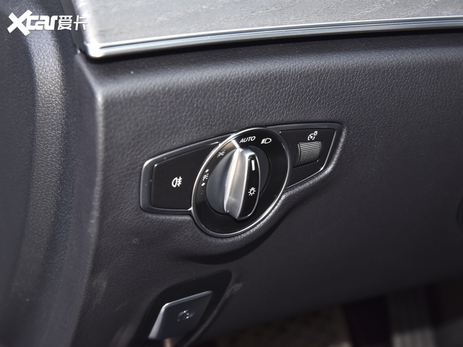 2022YE(j) Ŀ E 300 L \(yn)(dng)r(sh)